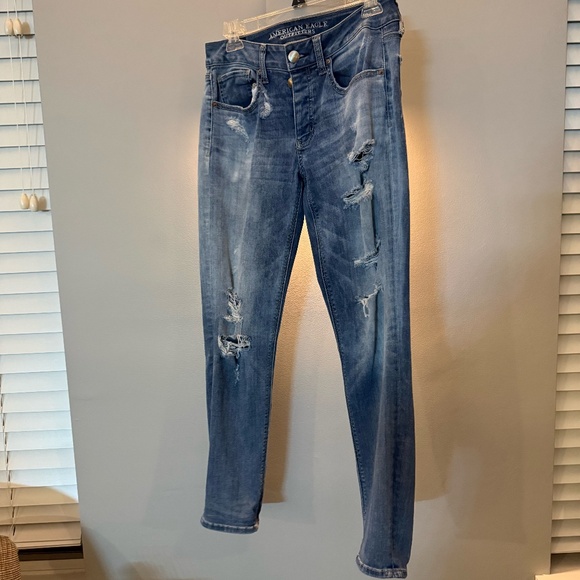 Distressed Jeans - Picture 5 of 6
